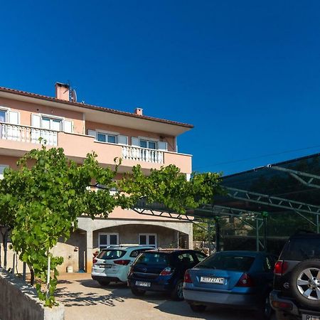 Apartments Bonifacic ปูนัต ภายนอก รูปภาพ